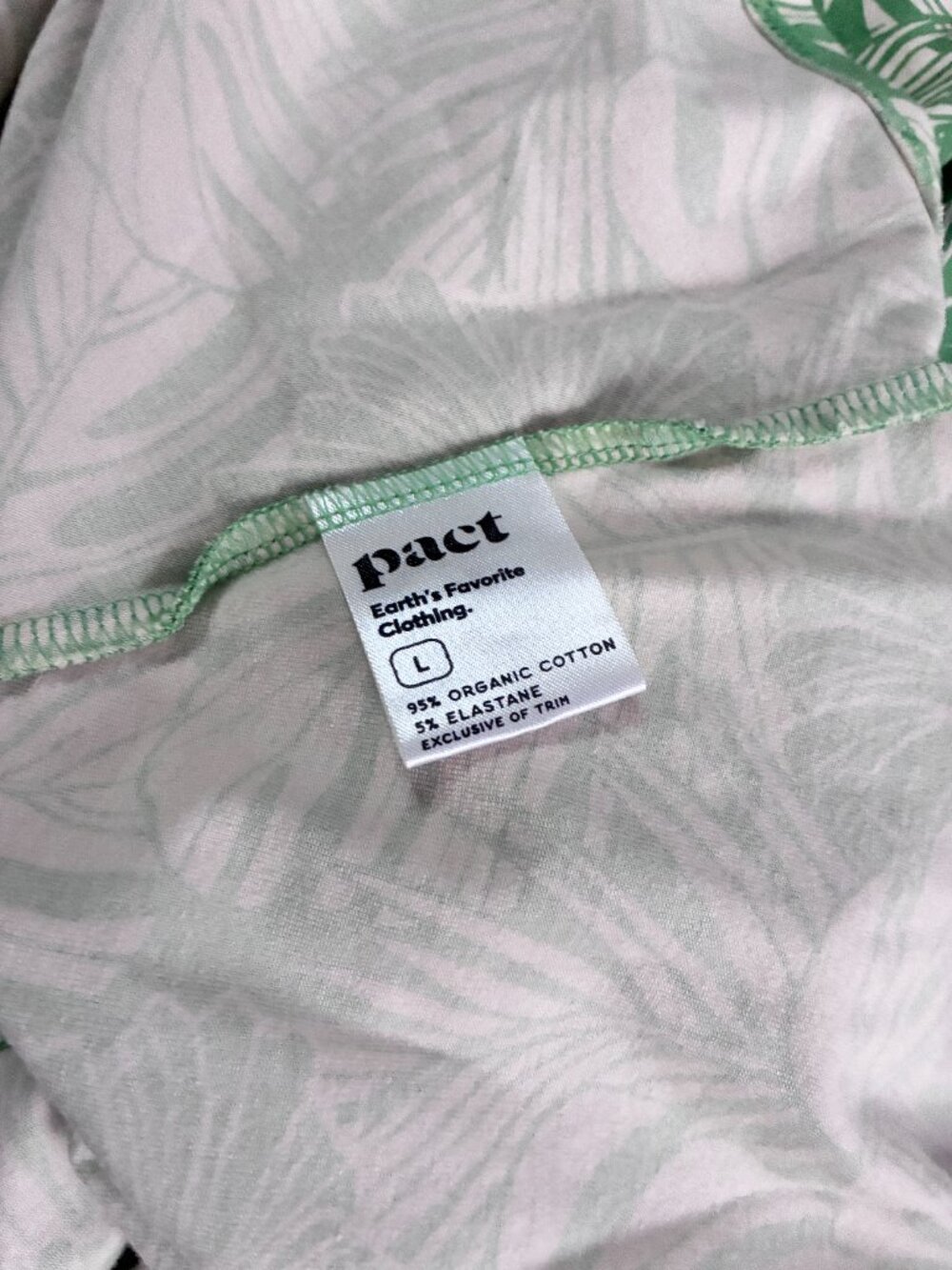 Pact Fit & Flare Open Back Maxi Dress w/ Bra + Pockets - L - Green Monstera - Picture 8 of 9